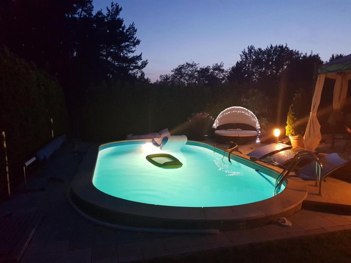 Gaestezimmer Im Bewohnten Efh Mit Pool Und Garten Ziltendorf Экстерьер фото