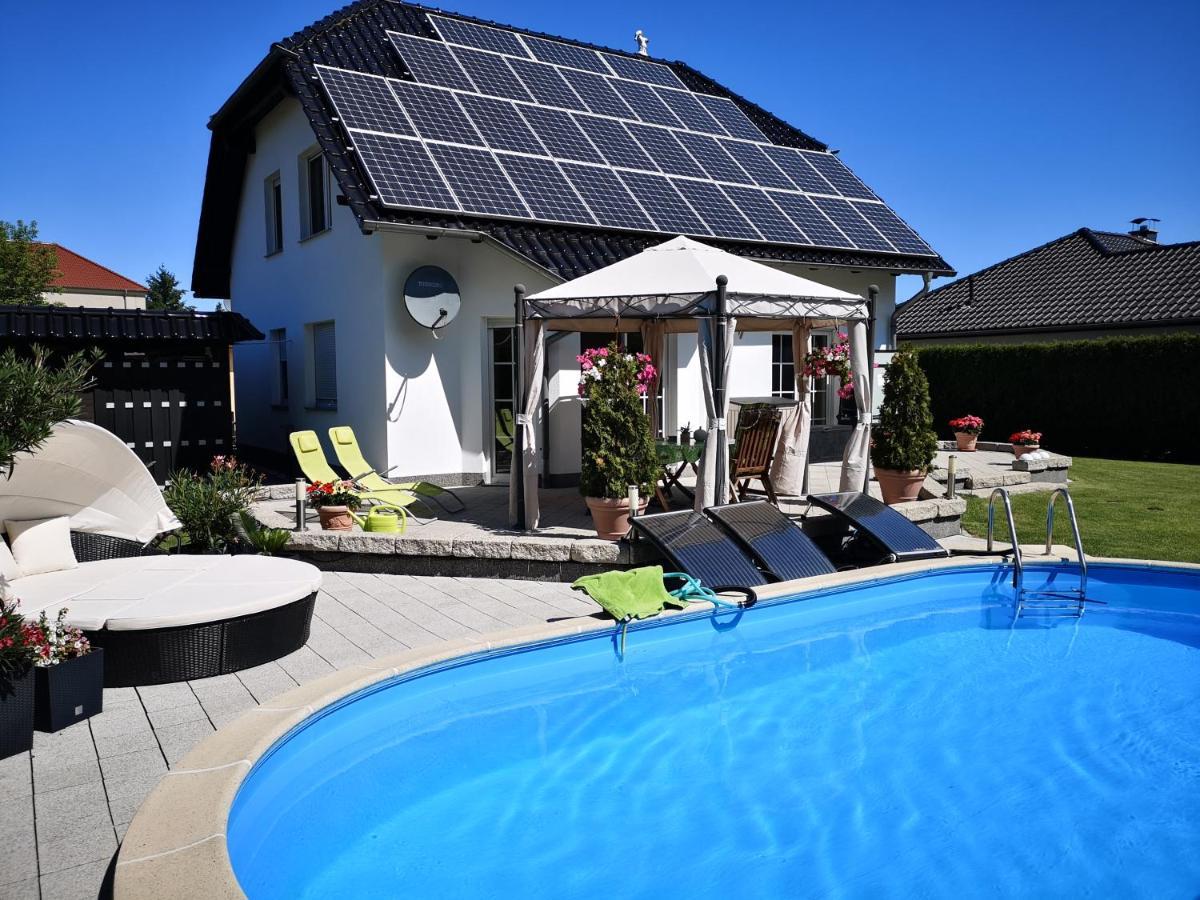 Gaestezimmer Im Bewohnten Efh Mit Pool Und Garten Ziltendorf Экстерьер фото